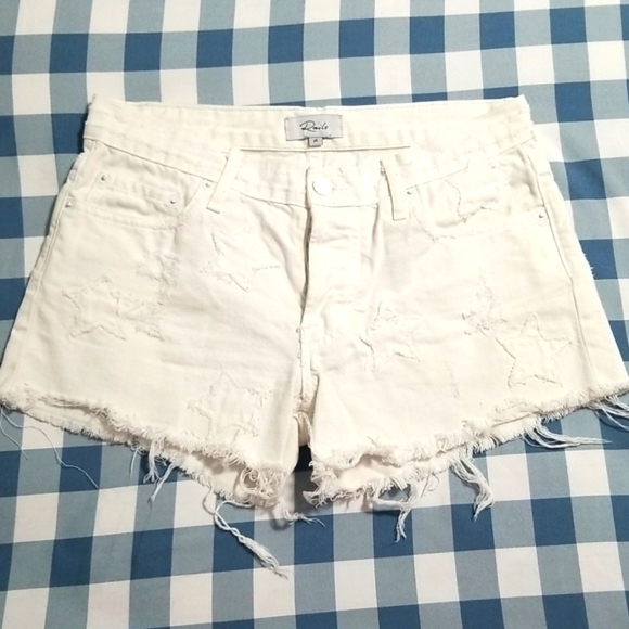 RAILS Logan White Stars Distressed Denim Short - Picture 3 of 16